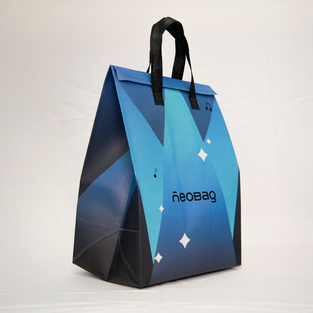 Sacola térmica Neobag Vibes Estrela 30x42x22 cm